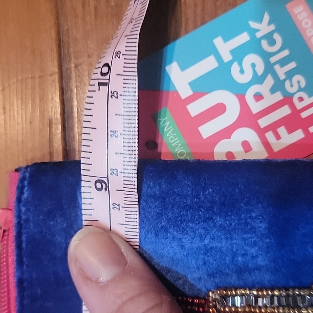 Velvet Pouch - Picture 5 of 6